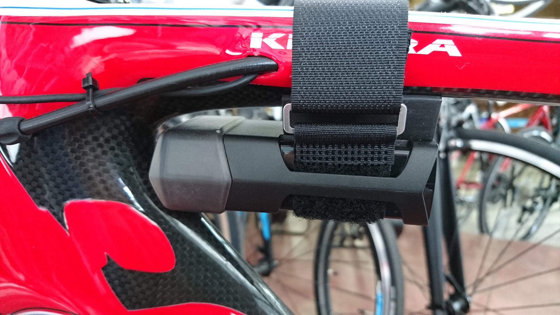 $B%H%T!<%/!!%b%P%$%k%Q%o!<%Q%C%/(B5200