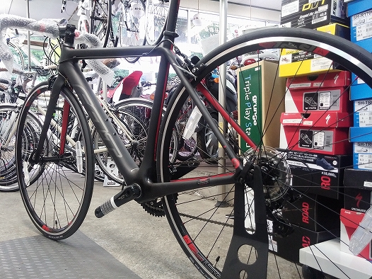 2015 FELT F5$B!!40@.<V(B(11S$B!!(BNEW105$B;EMM(B)