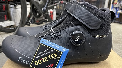 Fi'zi:k ($B%U%#%8!<%/(B)TEMPO ARTICA GTX$BF~2Y!#4($5$,6l<j$J%5%$%/%j%9%H$N?7DjHV!#%U%#%8!<%/$N%&%#%s%?!<%i%$%G%#%s%0%m!<%I%7%e!<%:$G=)E_$N%5%$%/%j%s%0$r2wE,$K3Z$7$_$^$7$g$&(B