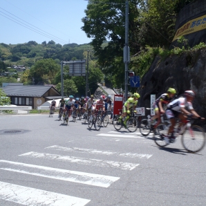 メイングループ