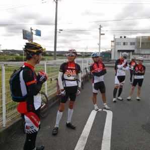 エイド1（東横田セブンイレブン）17.5km地点