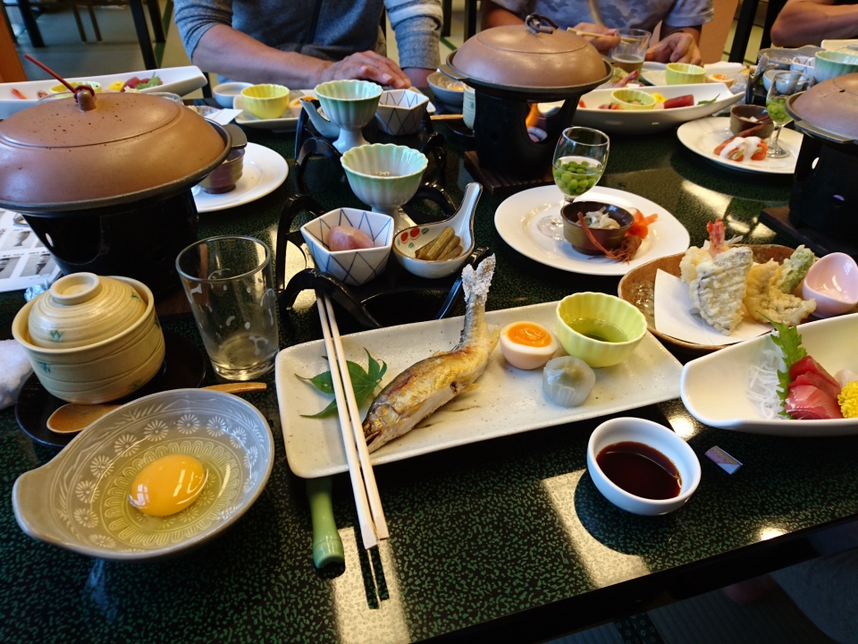 吉野荘の豪華料理