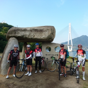 急いで記念写真