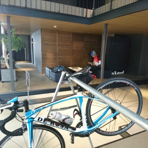 サイクルラック装備