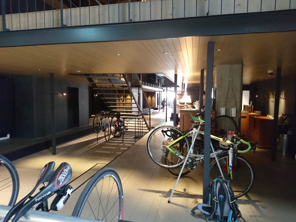 ＨＯＴＥＬＣＹＣＬＥ　ロビー