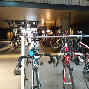 朝のＨＯＴＥＬＣＹＣＬＥ