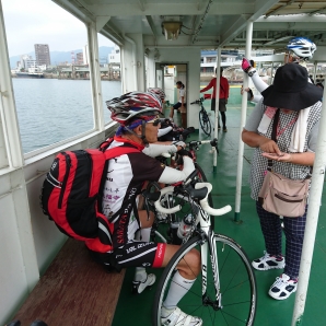 朝の渡船は気持ちいい