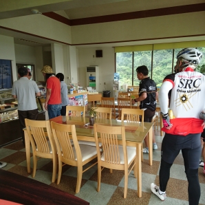 はっさく屋店内