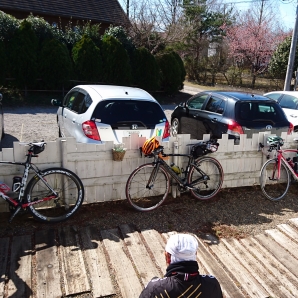 本日は４名で訪問