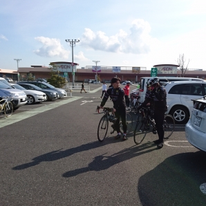スタート会場のイオン館山