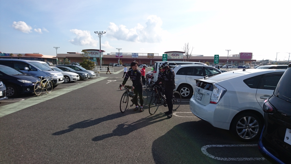 スタート会場のイオン館山