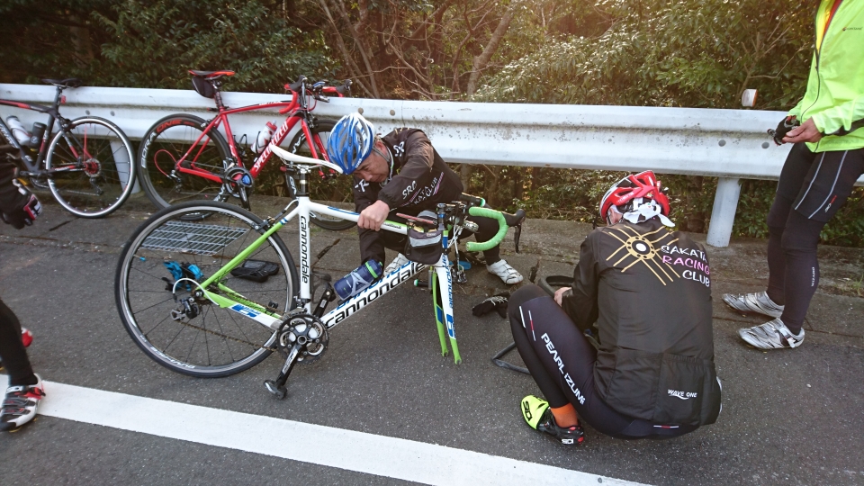 ２回目のパンク修理休憩2