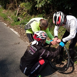 みんなでパンク修理