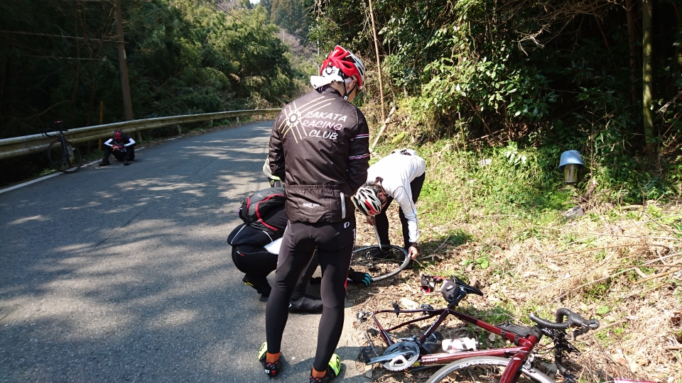 １回目パンク修理休憩