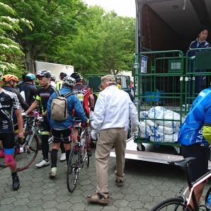 荷物受付終了間際、間に合うか？