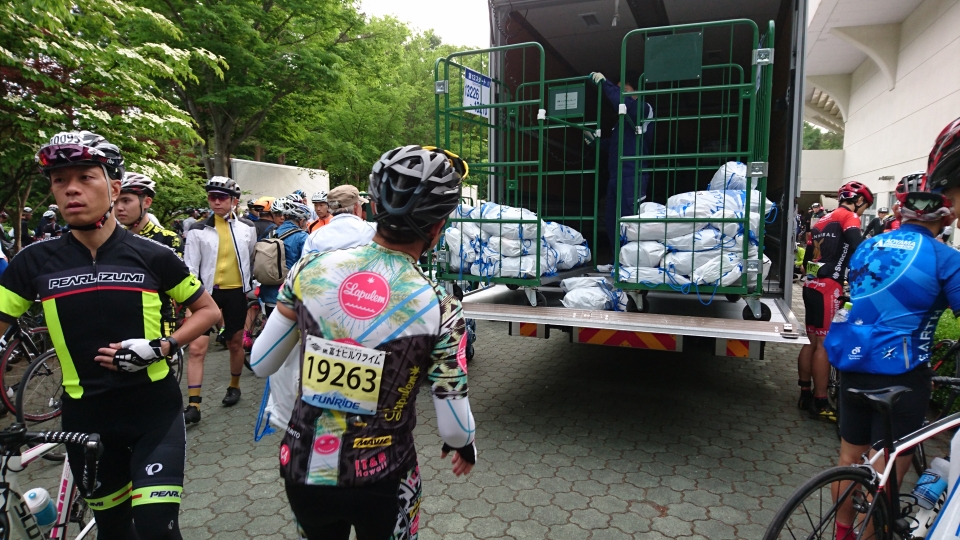 荷物いっちゃった～