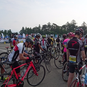 スタート地点まで移動中