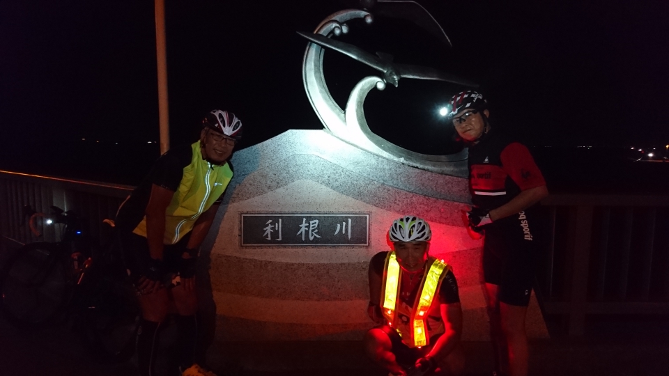 利根川サイクリングロード途中