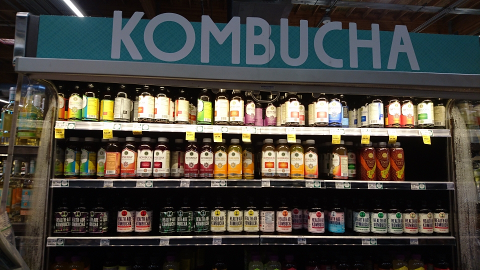 コンブチャ流行ってる