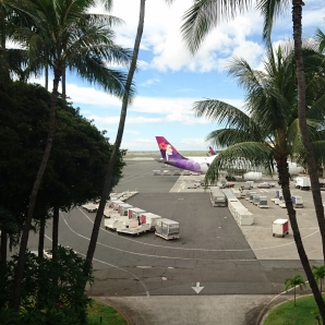 到着しました。ホノルル空港