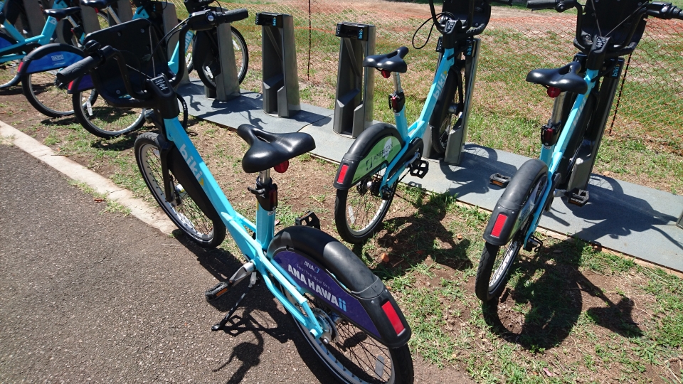 ホノルルの足に便利なBIKI