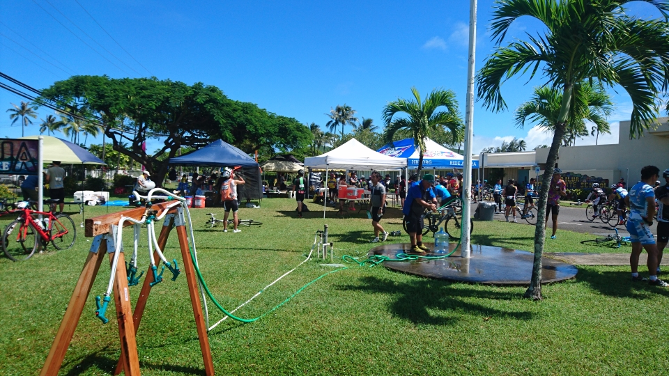 復路のエイド、暑くなってきた