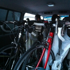 自転車積んで柏に出発