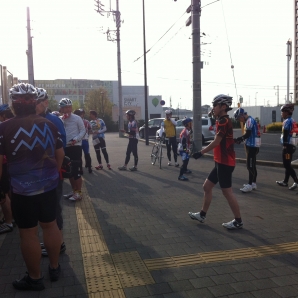 まだ参加者はまばら