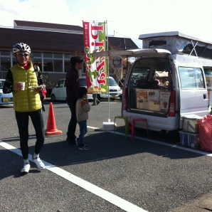 ワゴン販売のピザ