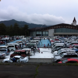 富士急ハイランド駐車場１