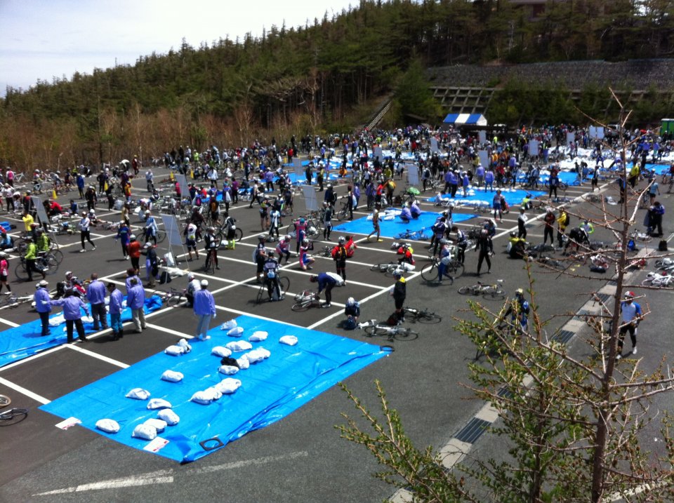 下りの防寒具受取