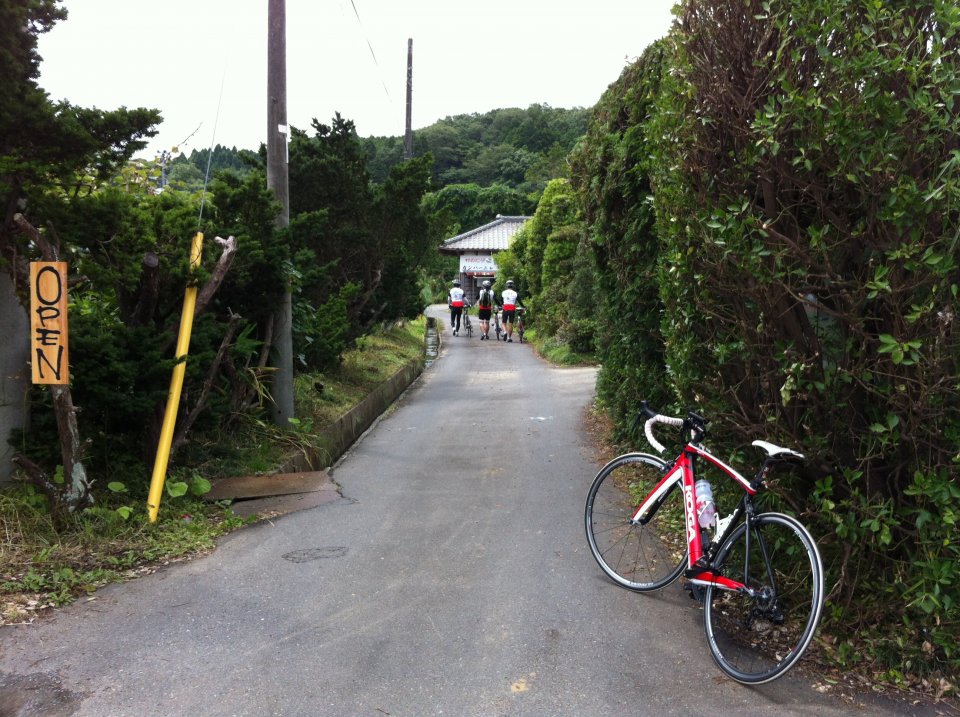 森のピザ屋入口