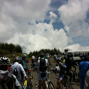 雲出てきました