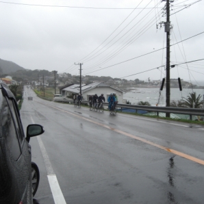 雨強くなってます