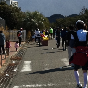 クリームパン食べて再出発