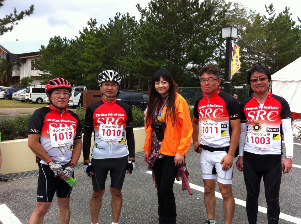 司会のつぐみちゃんと