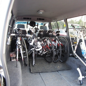 自転車は積み込んで先に帰ります